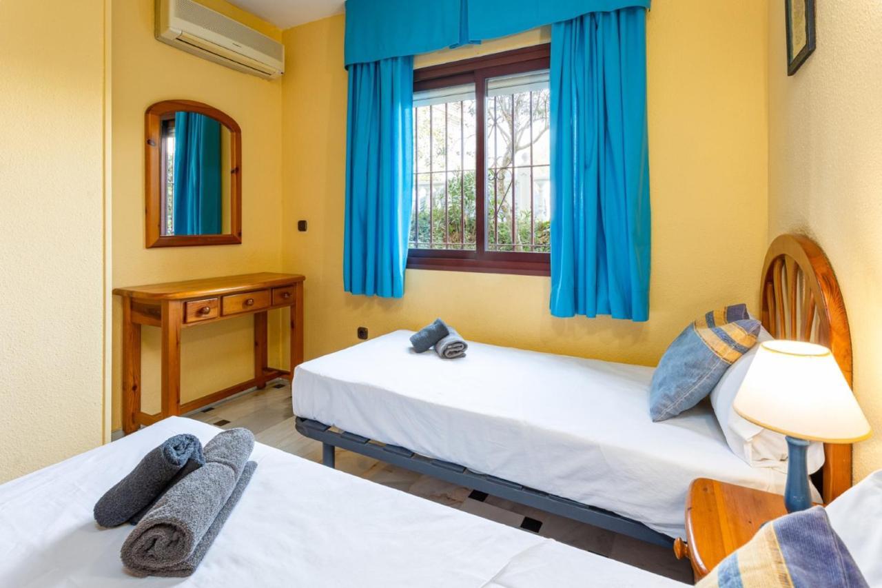 Holidays2Mijas Costa Lubina Del Sol Frontline Beach, Pool, Terrace, Seaview & Parking Sitio de Calahonda Ngoại thất bức ảnh